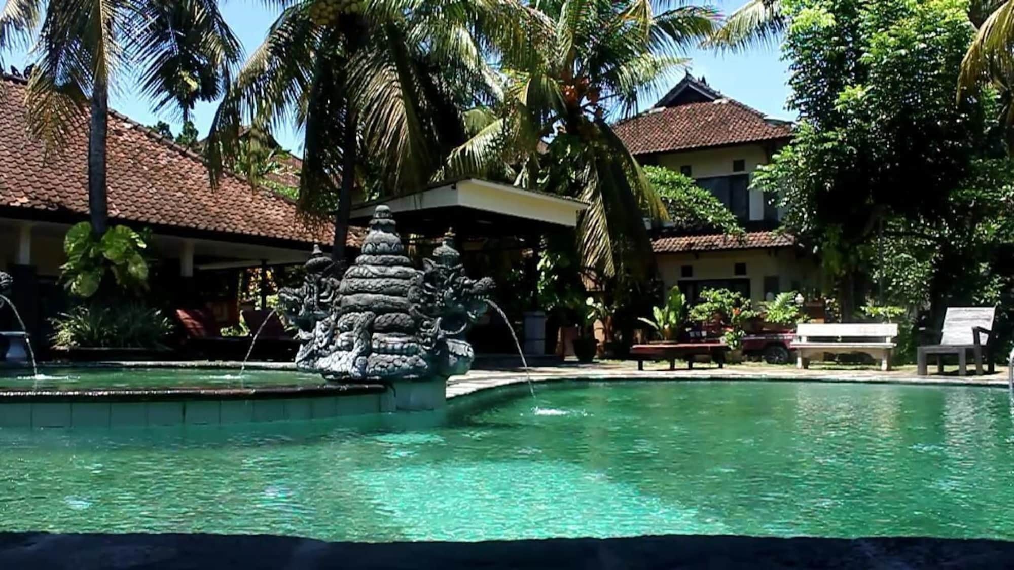 होटल Dewi Sinta And Restaurant 3*